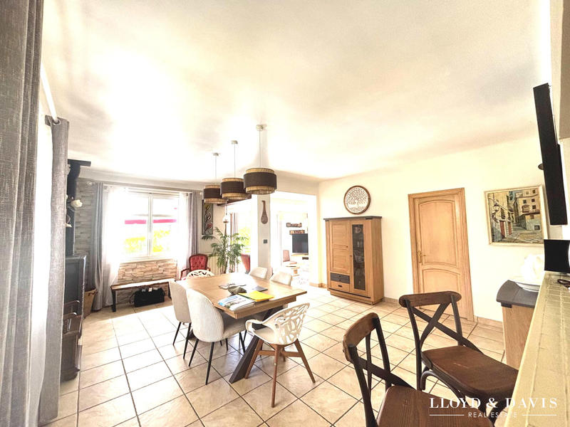 Maison contemporaine - 145 m² - 6 pièces