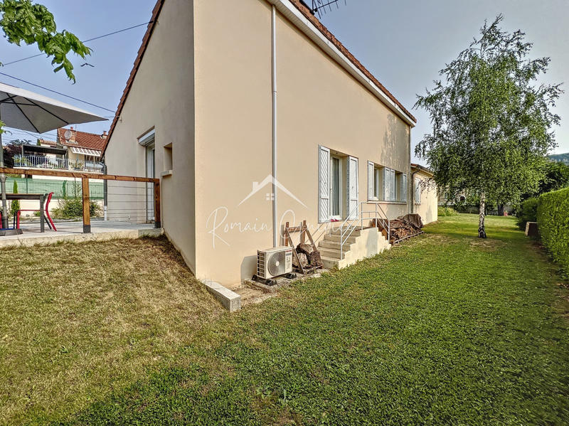 Maison - 140 m² - 5 pièces