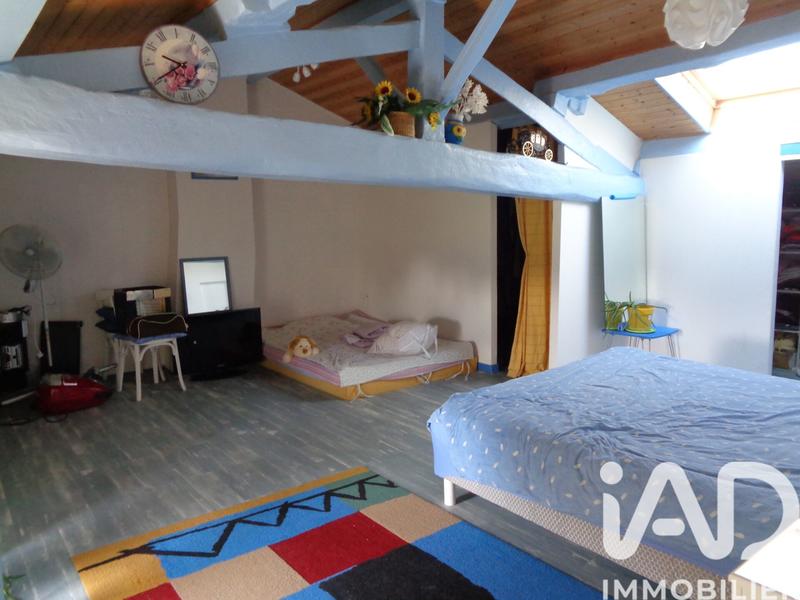 Maison - 300 m² - 8 pièces