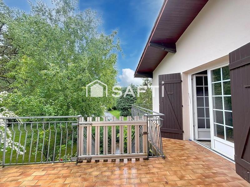 Propriété - 123 m² - 8 pièces