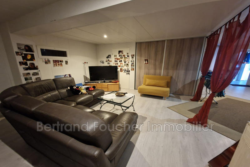 Propriété - 220 m² - 7 pièces