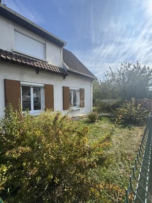 Maison - 90 m² - 4 pièces