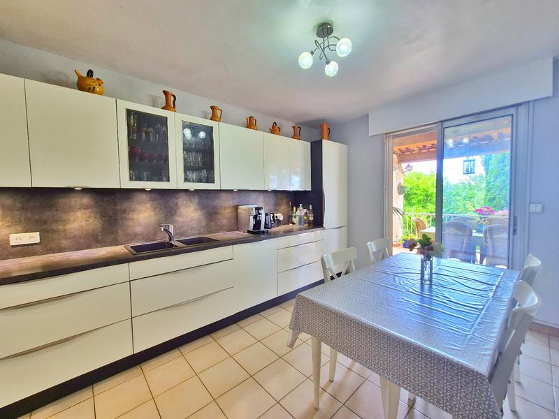 Maison de campagne - 200 m² - 7 pièces