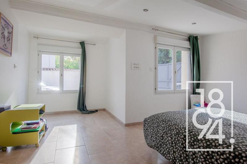 Maison - 213 m² - 5 pièces