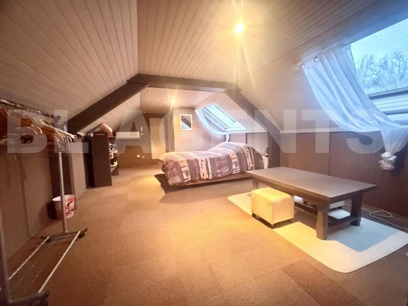 Maison traditionnelle - 160 m² - 7 pièces