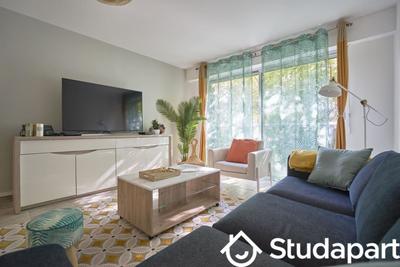 Chambre - 13 m² - 1 pièce