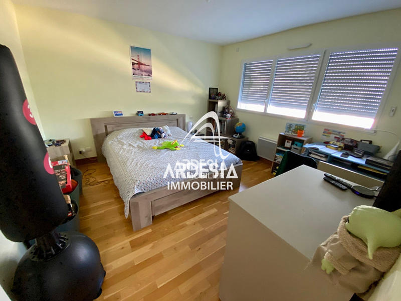 Maison - 189 m² - 6 pièces