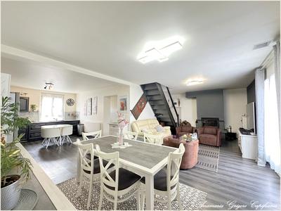 Maison de village - 143 m² - 6 pièces