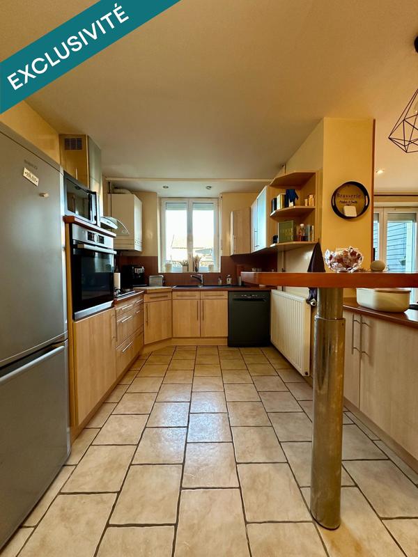 Maison - 143 m² - 7 pièces