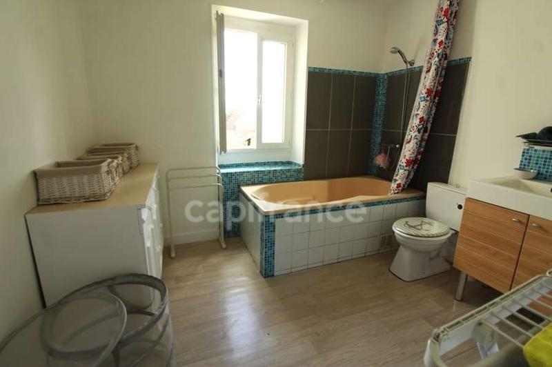 Maison - 112 m² - 7 pièces