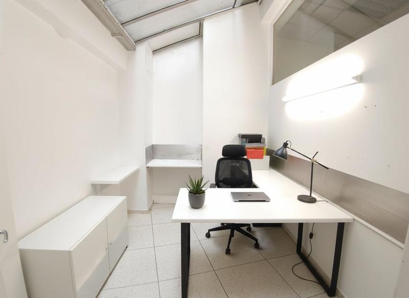 Local commercial - 300 m² - 3 pièces