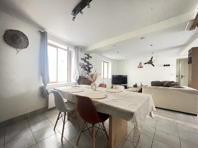 Appartement - 82 m² - 3 pièces