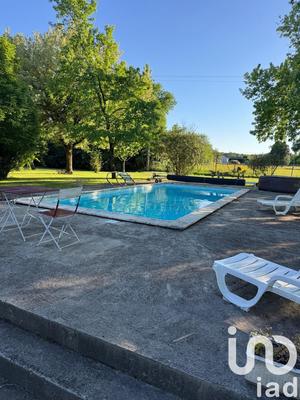 Maison - 196 m² - 5 pièces