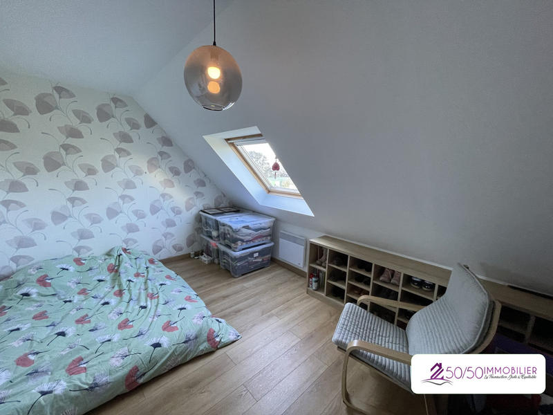 Maison - 90 m² - 5 pièces