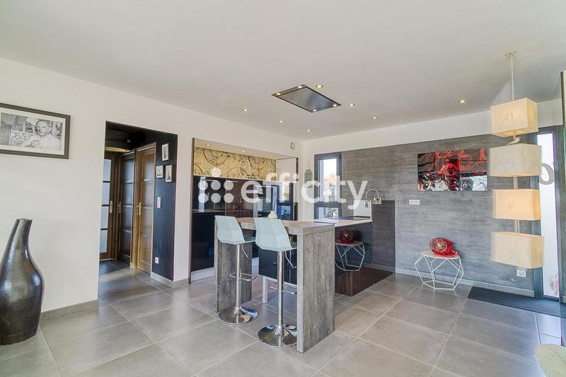 Villa - 153 m² - 5 pièces