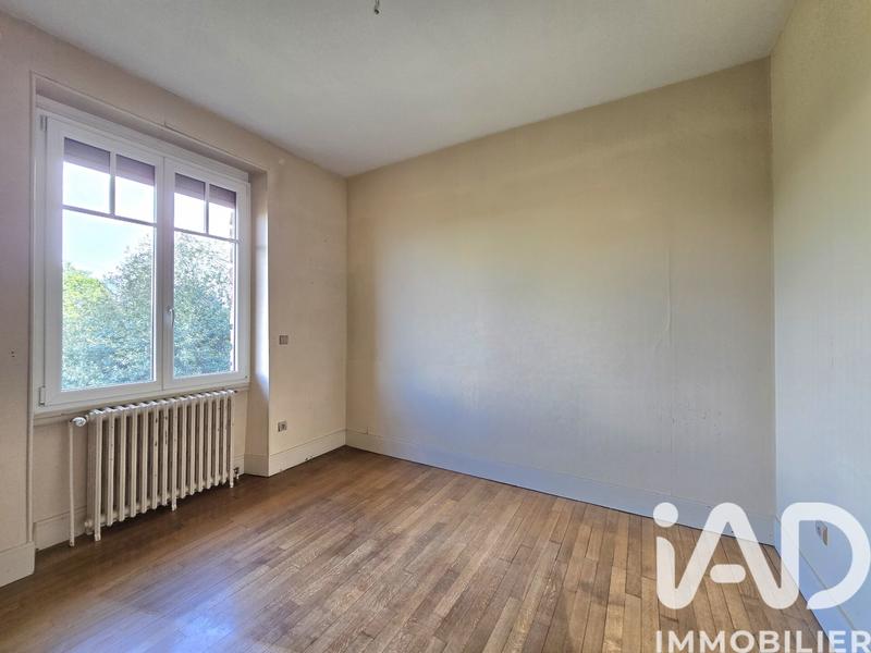 Maison - 200 m² - 8 pièces