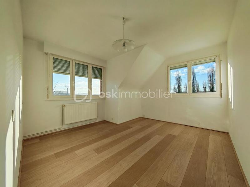 Maison - 110 m² - 4 pièces