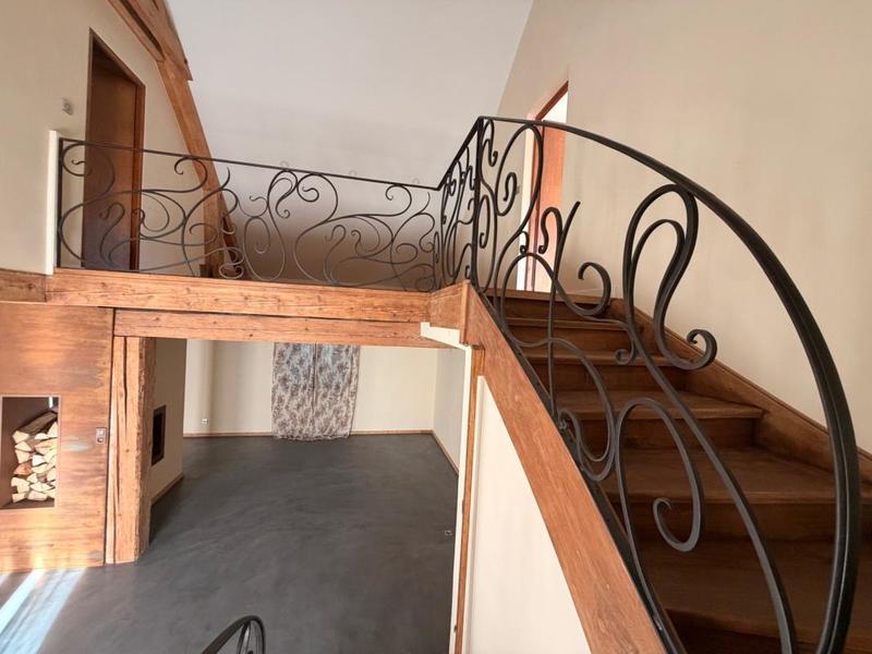 Demeure - 175 m² - 5 pièces