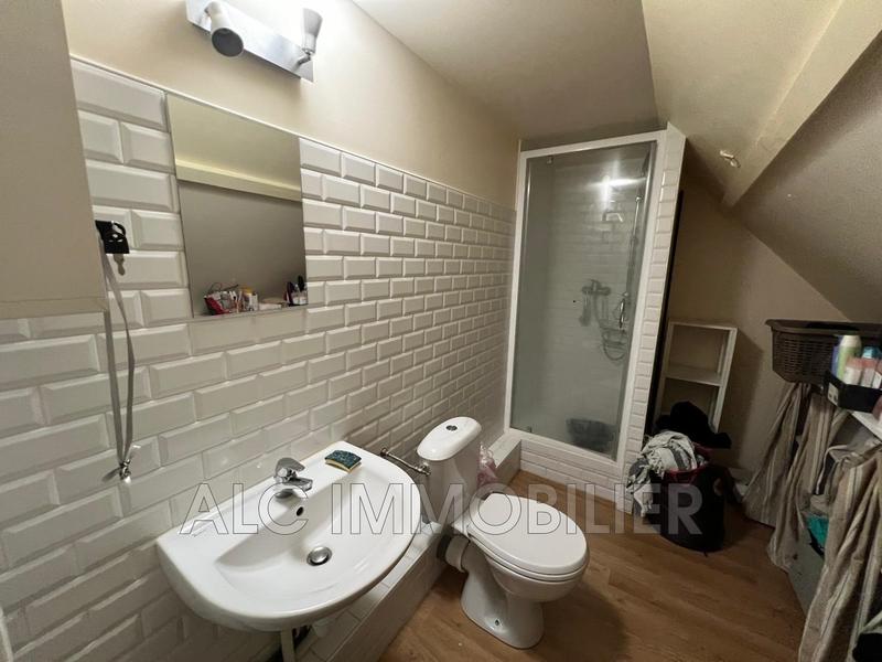 Maison - 180 m² - 6 pièces