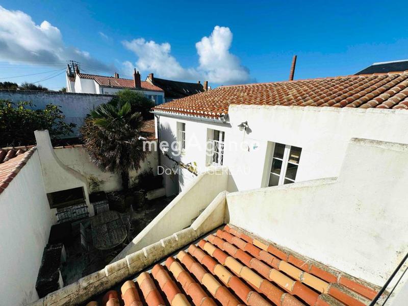 Maison traditionnelle - 123 m² - 8 pièces