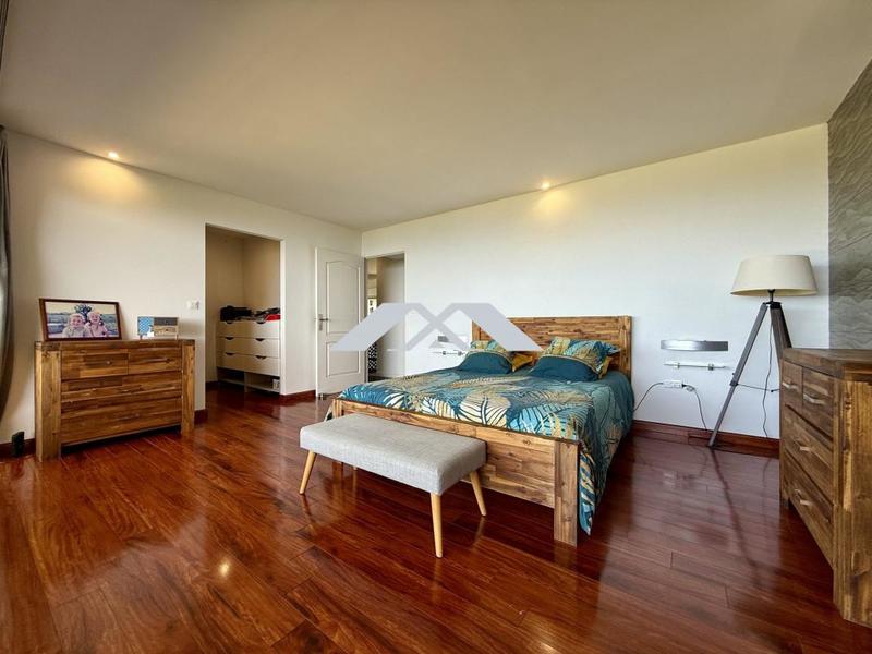 Villa - 101 m² - 5 pièces