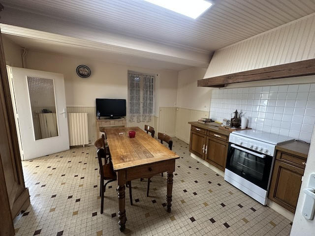 Maison - 99 m² - 4 pièces