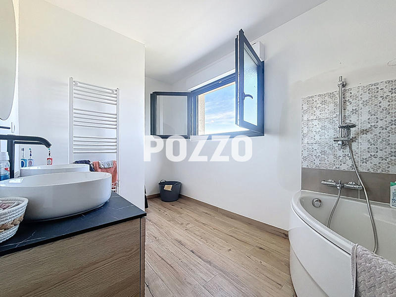 Maison - 119 m² - 5 pièces