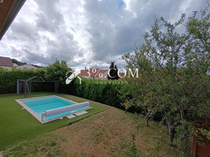 Maison - 220 m² - 9 pièces