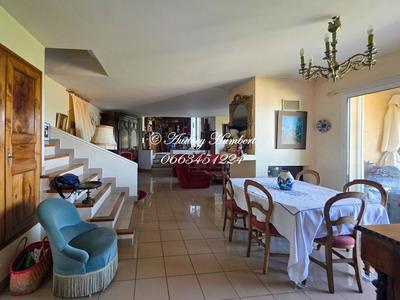 Maison - 136 m² - 5 pièces