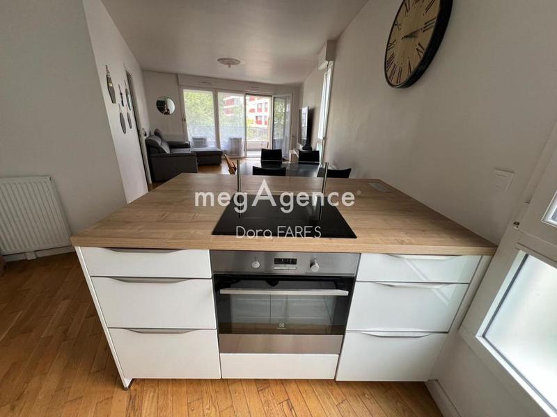 Appartement - 101 m² - 5 pièces