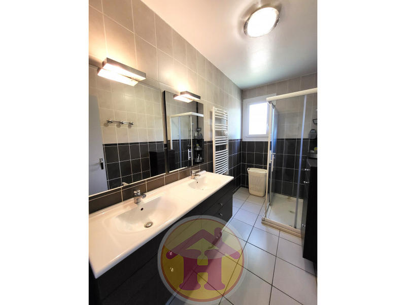 Maison - 117 m² - 5 pièces