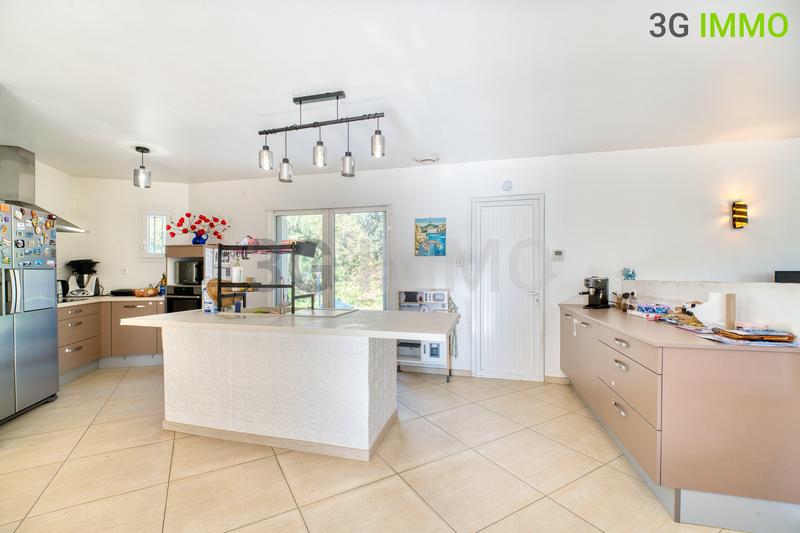 Villa - 136 m² - 5 pièces