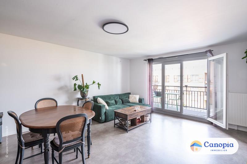 Appartement - 100 m² - 5 pièces