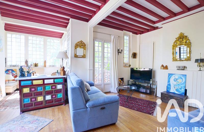 Maison - 180 m² - 8 pièces