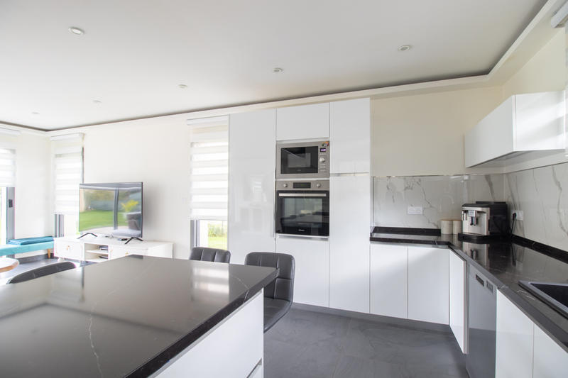 Maison - 122 m² - 6 pièces