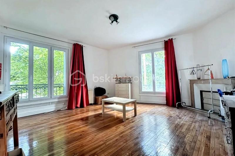 Maison - 260 m² - 9 pièces