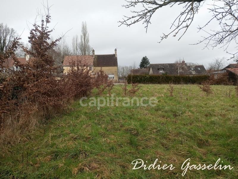 Terrain constructible - 1 089 m²