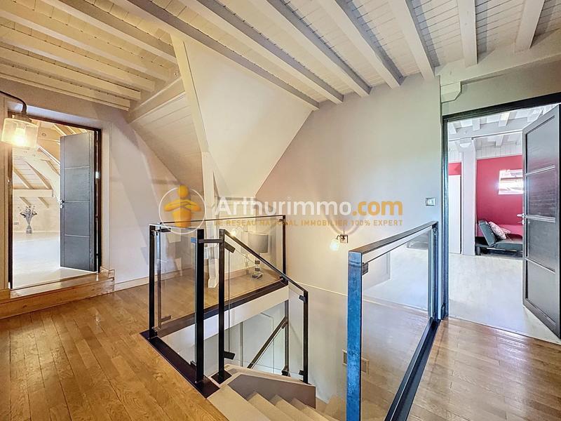 Maison - 370 m² - 5 pièces