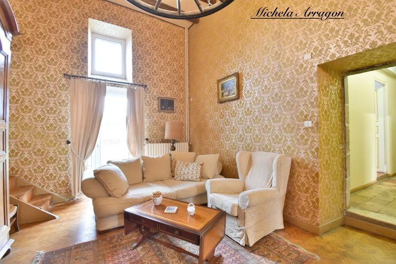 Propriété - 196 m² - 7 pièces