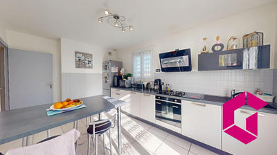 Maison - 175 m² - 6 pièces