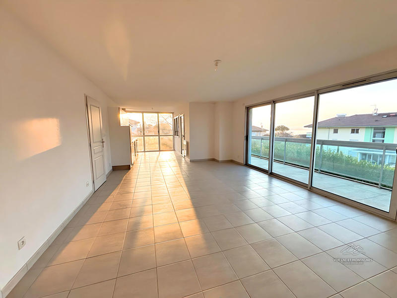 Appartement - 107 m² - 4 pièces