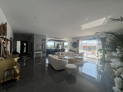 Maison d'architecte - 185 m² - 7 pièces