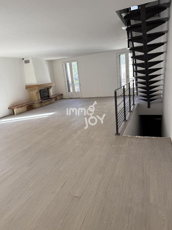 Maison de village - 225 m² - 4 pièces