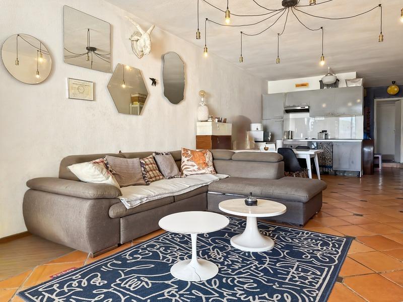 Appartement - 70 m² - 3 pièces