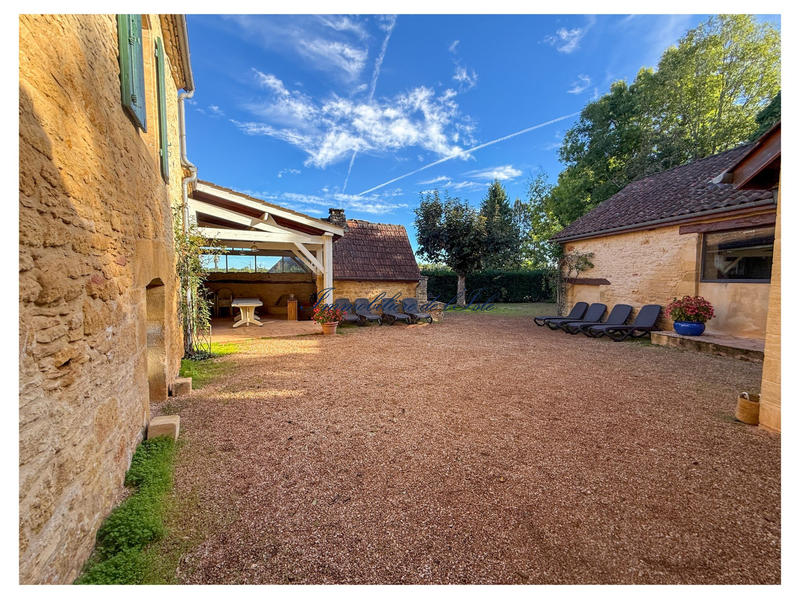 Maison - 145 m² - 6 pièces