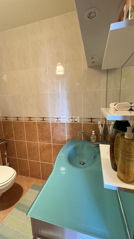 Propriété - 196 m² - 5 pièces