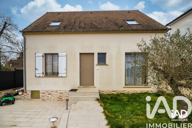 Maison - 98 m² - 6 pièces
