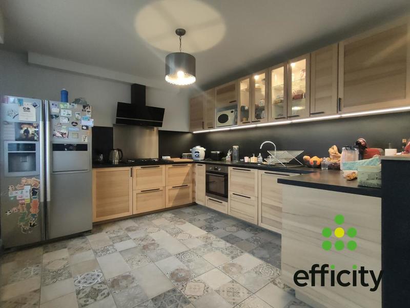 Pavillon - 155 m² - 7 pièces