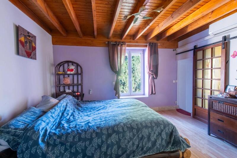 Maison ancienne - 175 m² - 8 pièces