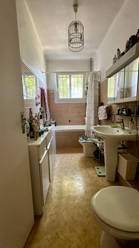 Appartement - 80 m² - 4 pièces